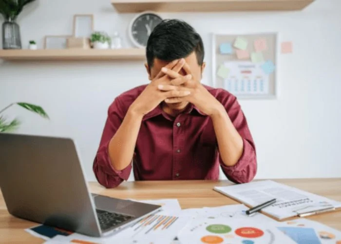 a-laid-off-employees-remote-work-request-during-notice-period-ignites-global-debate-on-workplace-flexibility-and-exit-culture