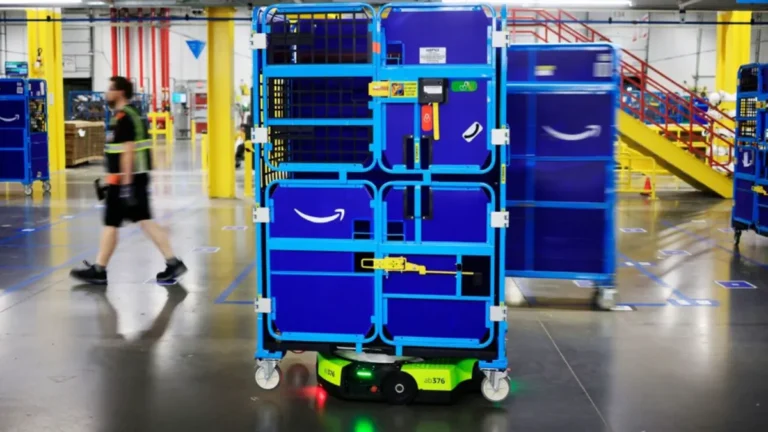 amazon-boosts-pay-and-unveils-sweeping-financial-and-grocery-benefits-for-core-operations-employees