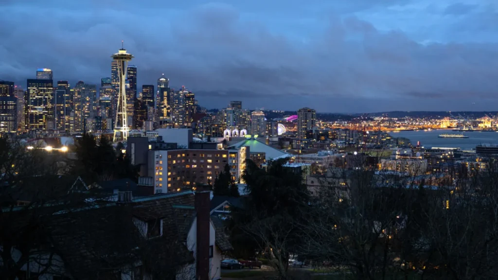 seattle-must-face-hostile-work-environment-claim-by-white-former-employee