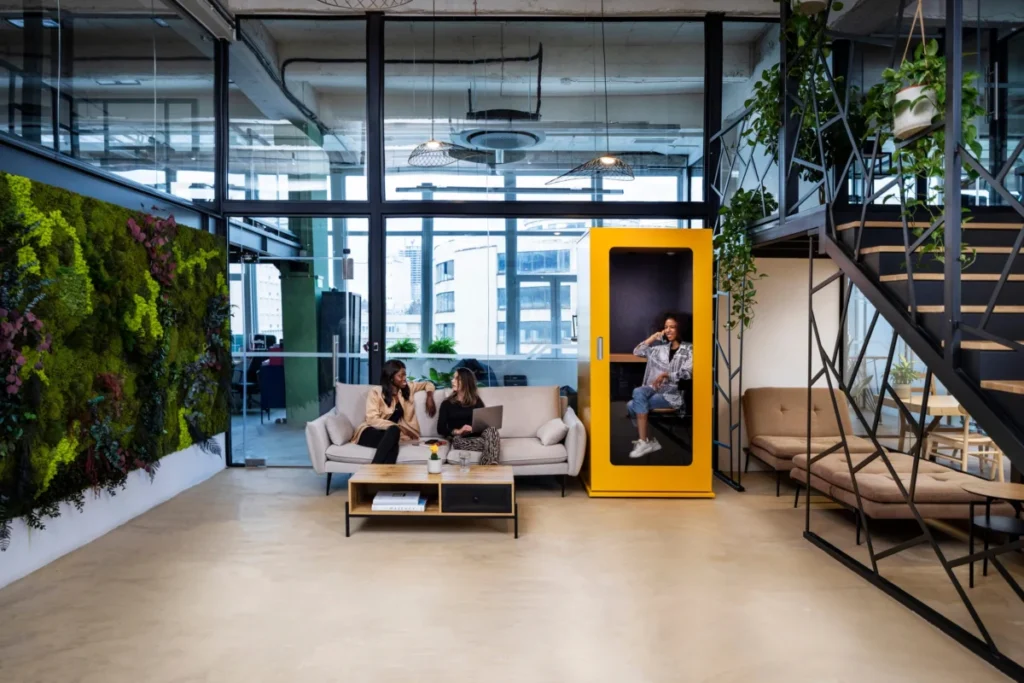 the-hybrid-office-finds-its-footing-acoustic-pods-emerge-as-a-solution-for-evolving-workspace-needs