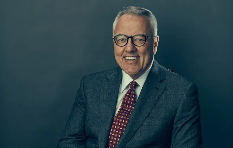 greg-browns-audacious-bet-to-reshape-motorola-a-transformation-rewriting-corporate-history